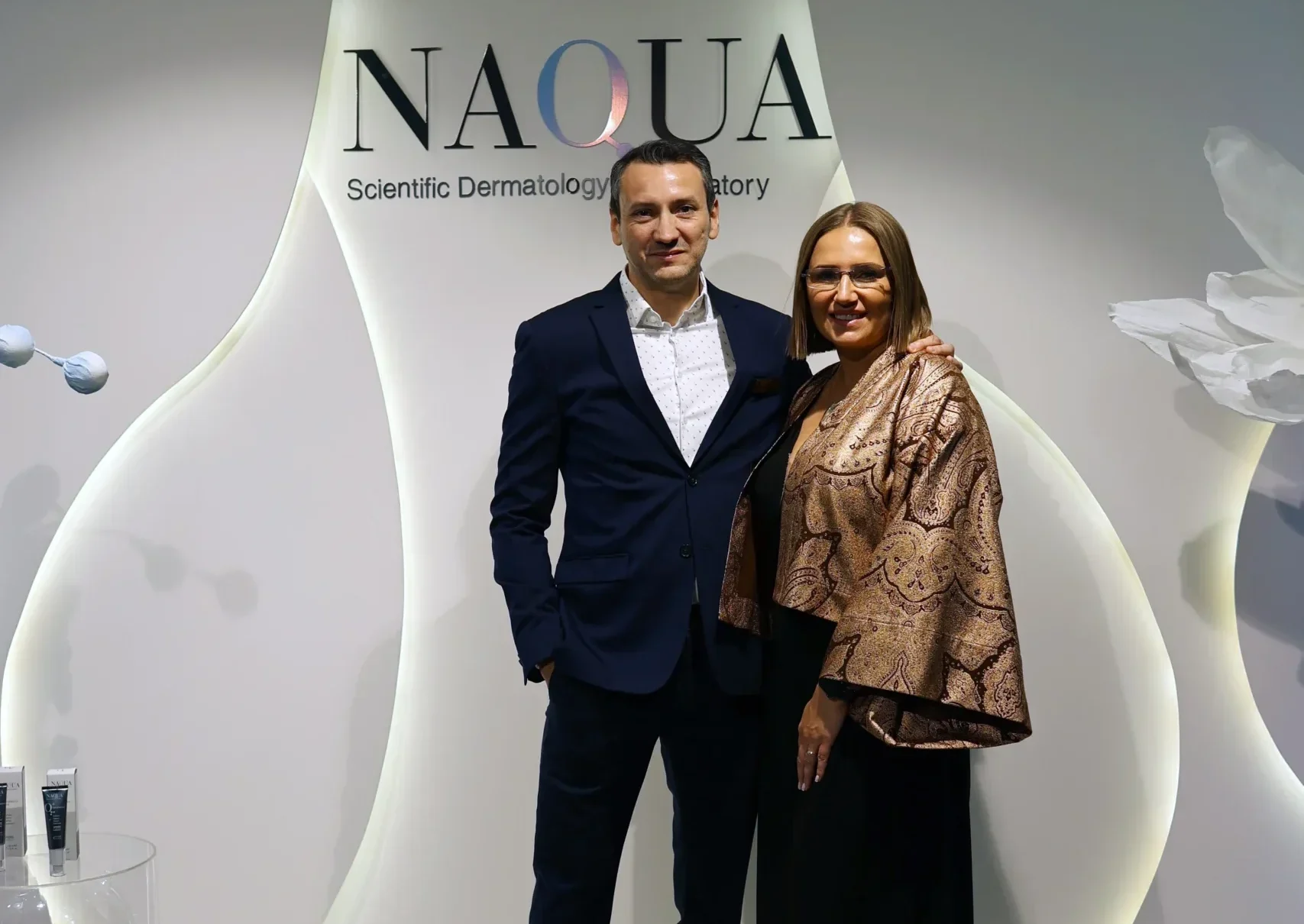 Kosmetyki profesjonalne | Egzosomy | NAQUA